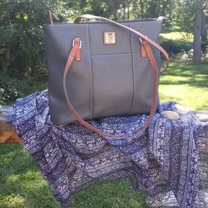 Dooney & Bourke Bag
